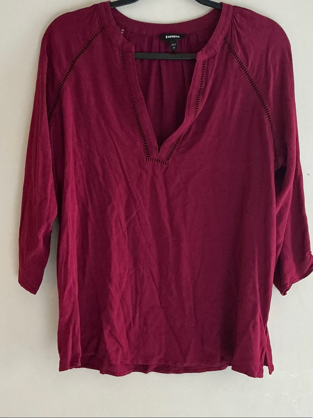Express Women's Wine Split V-Neck Tunic Top
